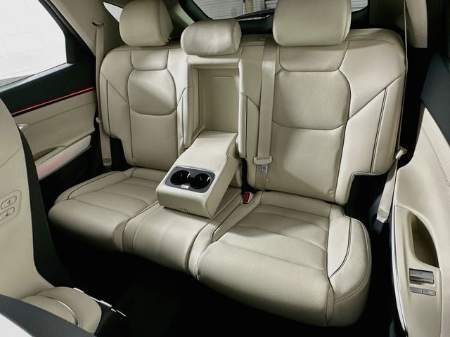 2027 Genesis GV70 2.5T Advanced