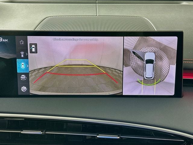 2027 Genesis GV70 Base