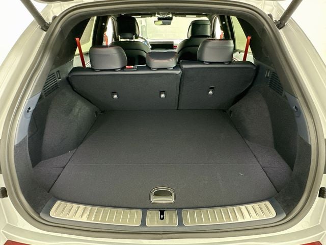 2027 Genesis GV70 Base