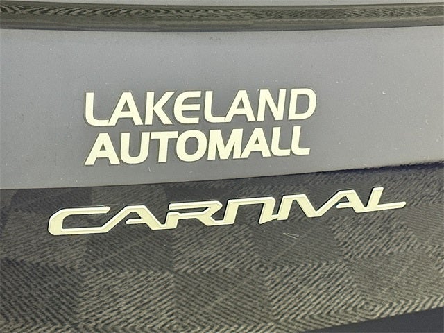 2024 Kia Carnival LX