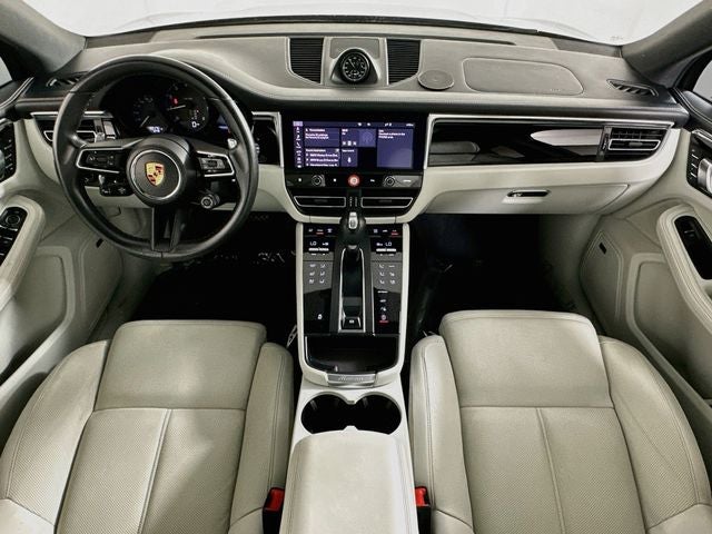 2023 Porsche Macan Base