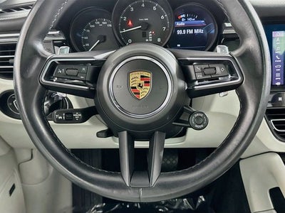 2023 Porsche Macan Base